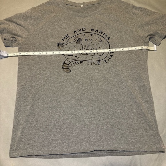 Taylor Swift Cat T Shirt Size L Me and Karma Vibe Like That Graphic Tee - Picture 6 of 6